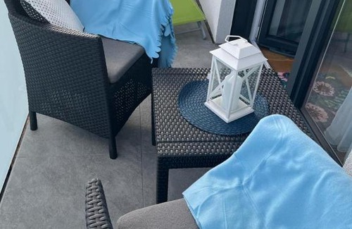 Meidling Apartment | Perfect Retreat at B-Apartment Vienna 12 with Hot Tub