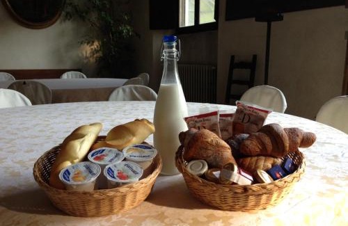 Old Town Apartment | Discover B&B A Casa Di Andrea: Pet-Friendly Retreat