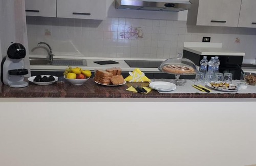 Eboli Bed & Breakfast | Delightful B&B A Casa di Anto with Hot Tub & Breakfast