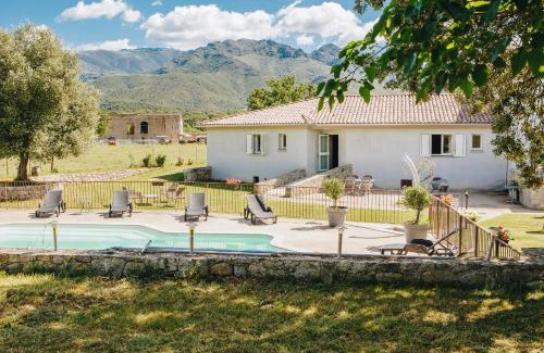Corte Bed & Breakfast | Relaxing Retreat at B&B A Chjusellina with Ocean Views