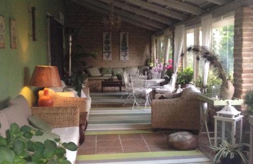Gambellara Bed & Breakfast | Oceanfront B&B Abracadabra with Pool & Breakfast Included