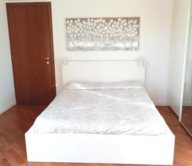 Cologno Monzese Bed & Breakfast | Cozy B&B Steps from Milan Metro - Casa Adriana