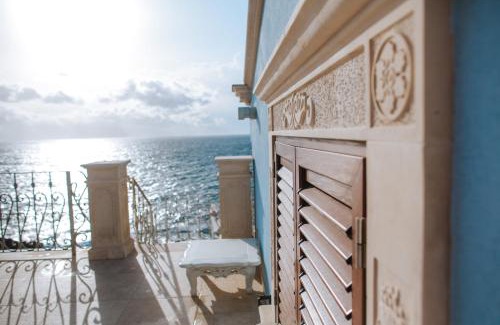 Santa Tecla Bed & Breakfast | Beachfront B&B Acireale - Il Cavalluccio Marino Escape