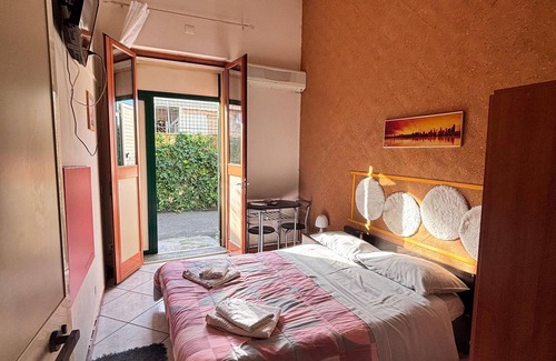 Scillichenti Bed & Breakfast | Cozy B&B Acireale: Family-Friendly Retreat Awaits You