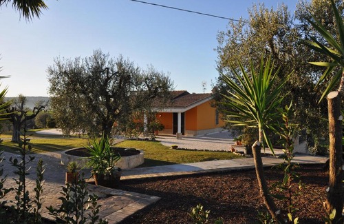 Sant'Elpidio a Mare Bed & Breakfast | Oceanfront Retreat at B&B Agrifoglio - Guest Rated 9.7/10