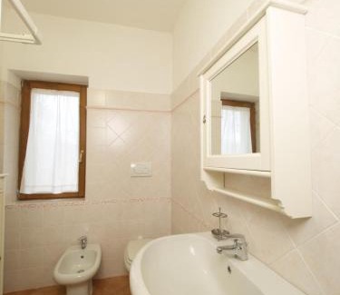 Bagnore Bed & Breakfast | Pet-Friendly B&B ai Castagni: Guest Rated 10/10 Comfort