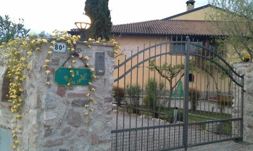 Monzambano Bed & Breakfast | Unforgettable Stays at B&B Ai Tre Confini with Ocean Views
