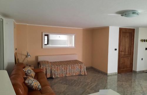 Pont-Saint-Martin Bed & Breakfast | Experience B&B Al Castel: Family-Friendly with Top Reviews