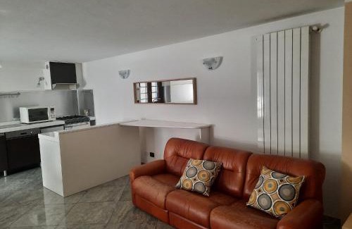 Pont-Saint-Martin Bed & Breakfast | Experience B&B Al Castel: Family-Friendly with Top Reviews