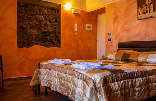 Troina Bed & Breakfast | Eco-Friendly B&B in Historic Center with Spa & Breakfast