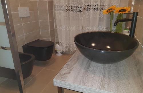 Monchio delle Corti Bed & Breakfast | Pet-Friendly Retreat at B&b Al Paradis for Families