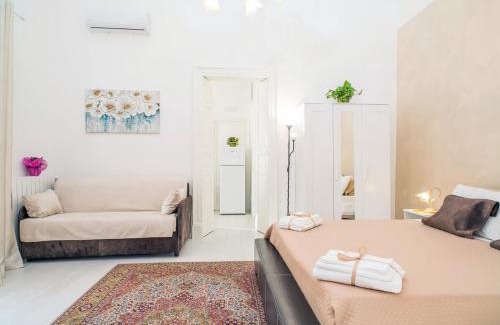 Viagrande Bed & Breakfast | Guest Rated 10/10: Family-Friendly B&B Alba