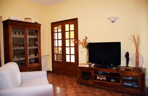 Borghetto-melara House | Guest Rated: B&B AlbaChiara House with Breakfast & Kitchen