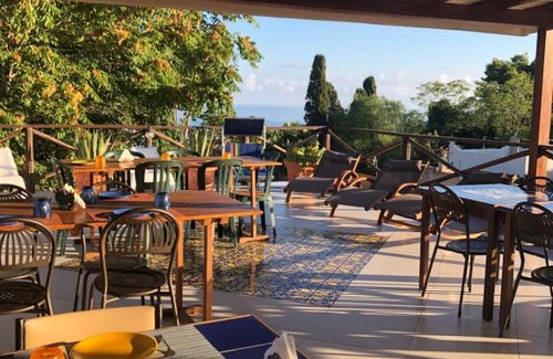 Paparella Bed & Breakfast | Cozy B&B Alfrantoio Valderice with Ocean Views & Hot Tub