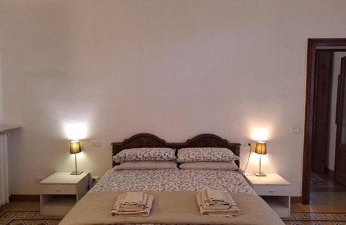 Cremona Bed & Breakfast | Top-Rated B&B Alice: Family-Friendly with Hot Tub & Breakfast