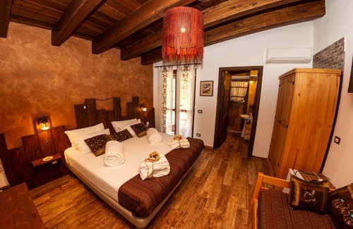 Rio Bed & Breakfast | Pet-Friendly B&B Aloe Ranch Elba with Oceanfront Pool