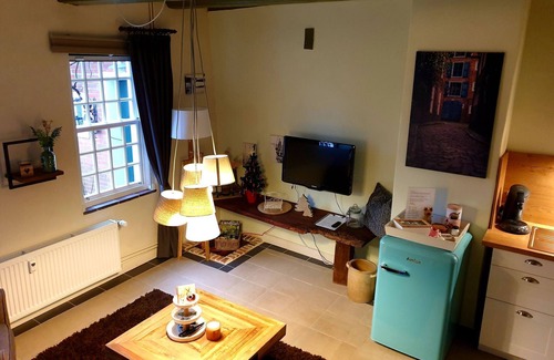 Bingum Apartment | Tranquil B&B am Bingumer Deich with Ocean Views & Breakfast