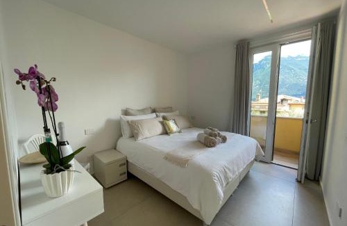 Limone sul Garda Bed & Breakfast | Ocean View Bliss at B&B Am Gardasee Blick - Rated 9/10