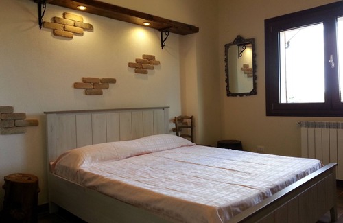 Sassari Bed & Breakfast | Oceanfront B&B Antica Botte: Family-Friendly Getaway