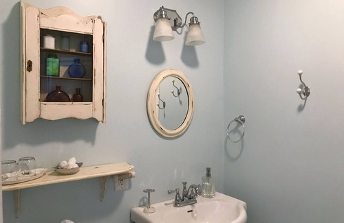 Canandaigua Bed & Breakfast | Inviting B&B at Oliver Phelps with Pool & Restaurant