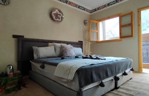Imlil Bed & Breakfast | Family-Friendly B&B Atlas Haven: Your Perfect Getaway