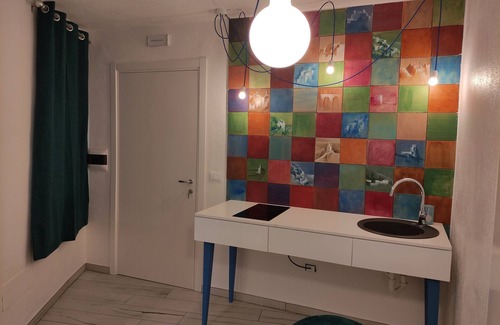 Badolato Apartment | Explore B & B Badolato Gallery: Art by the Seaside