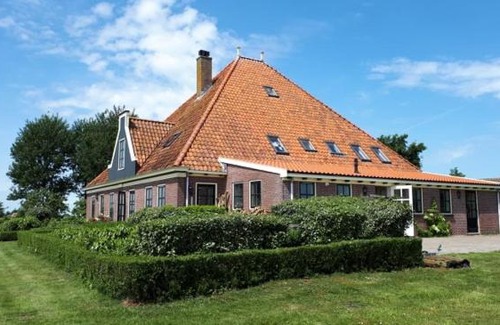 Graft Bed & Breakfast | Discover Comfort at B&B Beemsterblik with Breakfast Included