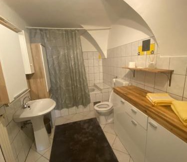Sankt Polten Apartment | Discover Comfort at B&B bei Pepe Nero - Guest Rated 8.9/10