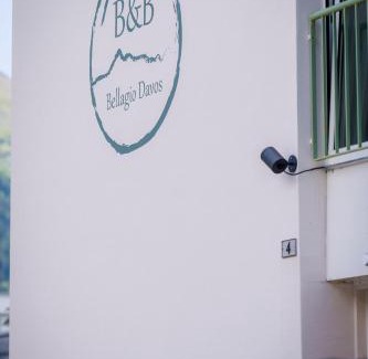 Meierhof Bed & Breakfast | Inviting B&B Bellagio Davos with Breakfast & Restaurant
