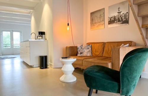 Dokkum Bed & Breakfast | Cozy B&B Bierbrouwerij het Klavertje: Family-Friendly Stay