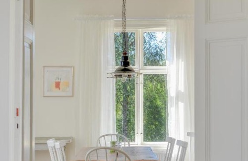 Bjartra Bed & Breakfast | Guest Rated B&B Bjärtrå: Pet-Friendly Retreat with Hot Tub