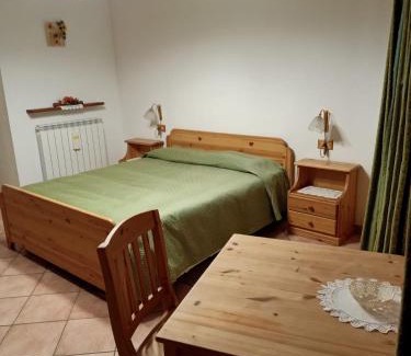 Donnas Bed & Breakfast | Cozy B&B Bourg: Family-Friendly Retreat Awaits You