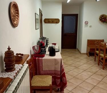 Donnas Bed & Breakfast | Cozy B&B Bourg: Family-Friendly Retreat Awaits You