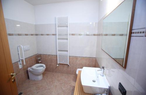 Arino Bed & Breakfast | Welcoming B&B Ca' Loi: Family-Friendly & Accessible Stay
