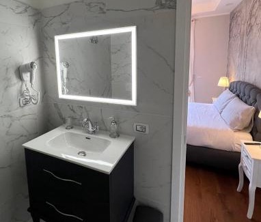 Cisterna di Latina Bed & Breakfast | Cozy Stay at B&B Caffè Retro’ - Guest Rated 9/10