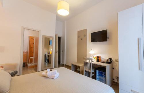 Quartieri Nuovi della Mosella Bed & Breakfast | Discover B&B Cairoli: Pet-Friendly & Family-Oriented Stay