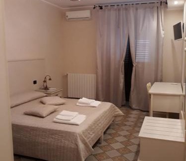 Mezzojuso Bed & Breakfast | Family-Friendly Retreat at B&B Caravella - Rated 9/10
