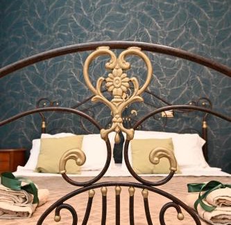 Capua Bed & Breakfast | Pet-Friendly B&B Carlo V - Rated 9/10 with Breakfast & Hot Tub