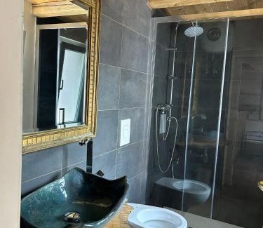 San Lucido Apartment | Charming Oceanfront B&B Casa CamiLory with Breakfast
