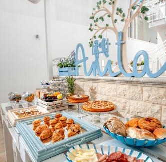 Arnesano Bed & Breakfast | Relax at B&B Casa di Anita with Ocean Views & Hot Tub