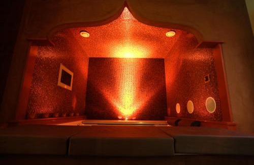 Dendermonde Bed & Breakfast | Discover B&B Casa Luna Loft: Spa Retreat with Breakfast