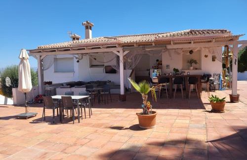 Pinos de Alhaurin Bed & Breakfast | Discover B&B Casa Rubí: Oceanfront Retreat with Pool