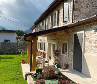 Caprino Veronese Bed & Breakfast | Top-Rated B&B Casa Trambasore: Pet Friendly with Kitchen