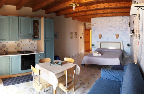 Scilla Bed & Breakfast | B&B Casa Vela - Luna Studio with sea view balcony