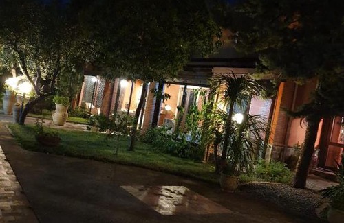 Castrovillari Bed & Breakfast | Relax at B&B Casa Vigne: Oceanfront Stay with Pool
