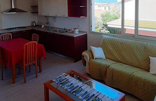 Valledoria Bed & Breakfast | Discover B&B Casa Viola: Family-Friendly Retreat with Kitchen