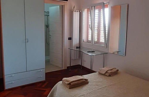Valledoria Bed & Breakfast | Discover B&B Casa Viola: Family-Friendly Retreat with Kitchen