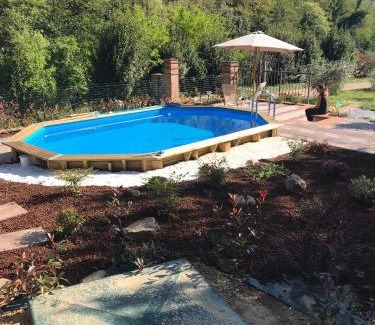Castelnuovo Magra Bed & Breakfast | Delightful B&B Casalnovo: Oceanfront with Pool & Pet Friendly