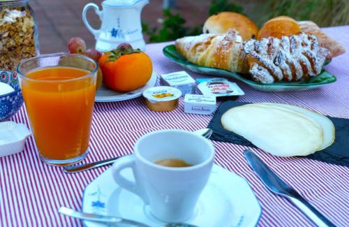 Riposto Bed & Breakfast | Oceanfront B&B CasaNera: Guest Rated 9.7 for Families