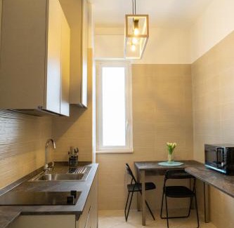 Andria Apartment | Discover B&B Cateum: Family-Friendly with Breakfast Included